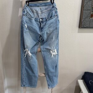 Old Navy Women's Light Blue Distressed Boyfriend Loose Jeans